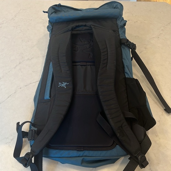 Arc'teryx Jericho Daypack Backpack - Picture 5 of 9